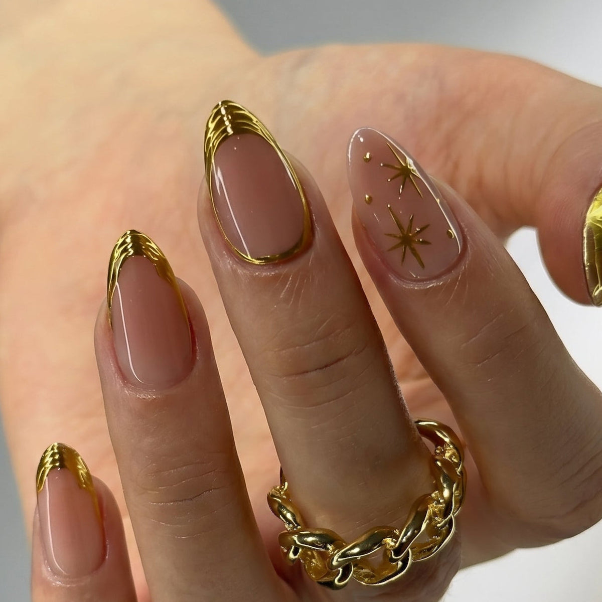 Designer’s Pick | Gilded Halo – S Almond